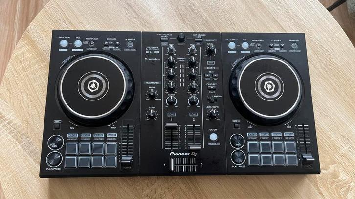 Pioneer DDJ 400 avec casque Pioneer, Musique & Instruments, DJ sets & Platines, Comme neuf, Pioneer, Enlèvement