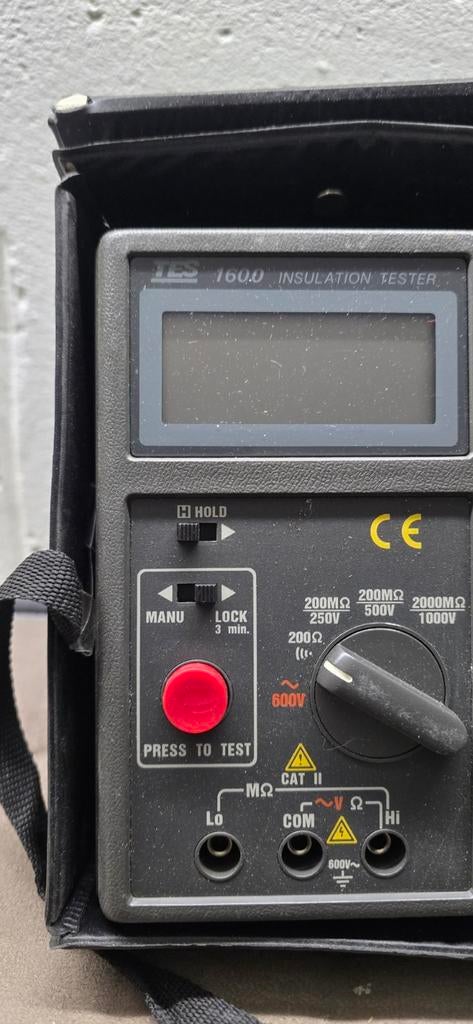 TES 1600 INSULATION TESTER, Doe-het-zelf en Bouw, Meetapparatuur, Ophalen