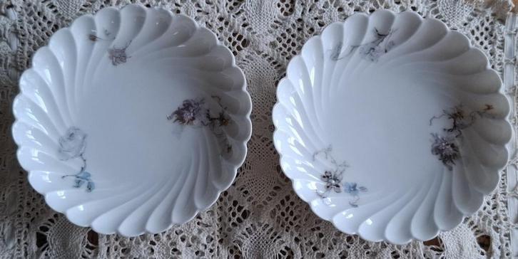 2 Antieke boterschaaltjes H & Co, Haviland, Antiquités & Art, Antiquités | Services (vaisselle) pièces, Enlèvement ou Envoi