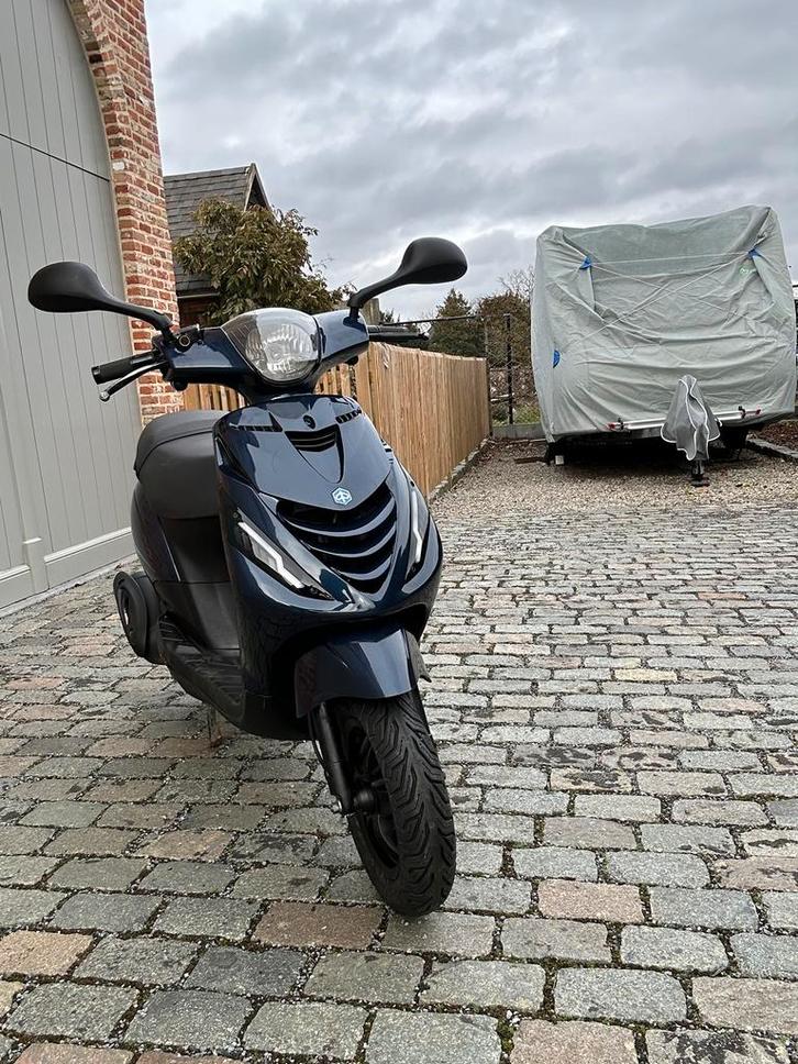 Piaggio Zip 80cc, Vélos & Vélomoteurs, Scooters | Piaggio, Comme neuf, Zip, Classe A (25 km/h), Essence, Enlèvement
