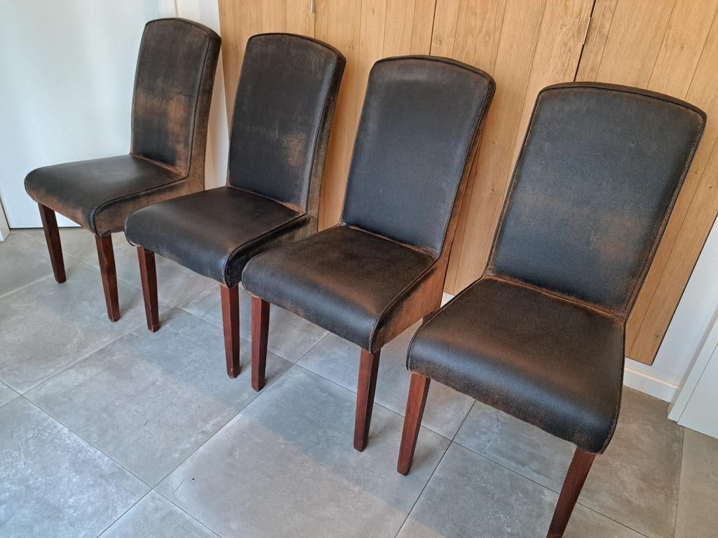 4 belles chaises de salle à manger en cuir — bon état Confor, Enlèvement, Brun, Cuir