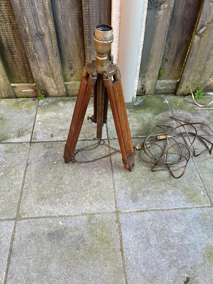 Pied de lampe ancien, Antiquités & Art, Antiquités | Éclairage, Enlèvement ou Envoi