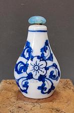 Tabatière en porcelaine, Antiquités & Art, Enlèvement ou Envoi