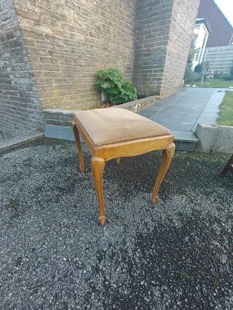 Louis XV-stijl houten gestoffeerde voetenbank / poef, Ophalen