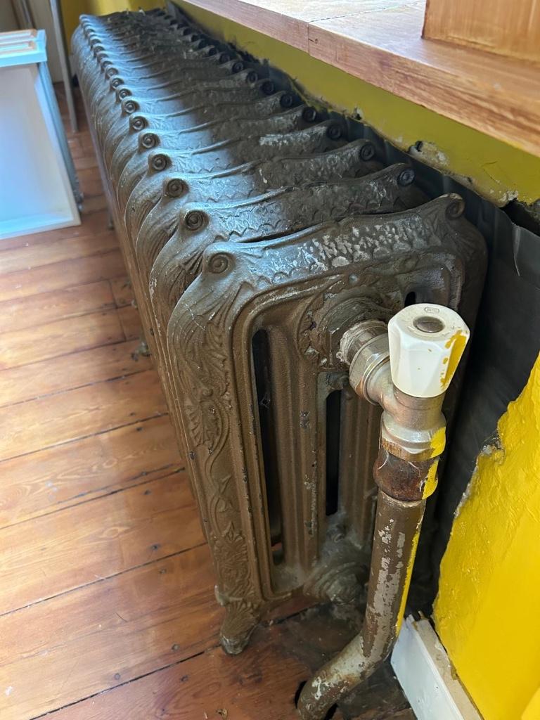 Gietijzeren radiator, Doe-het-zelf en Bouw, Ophalen, Gebruikt, Radiator