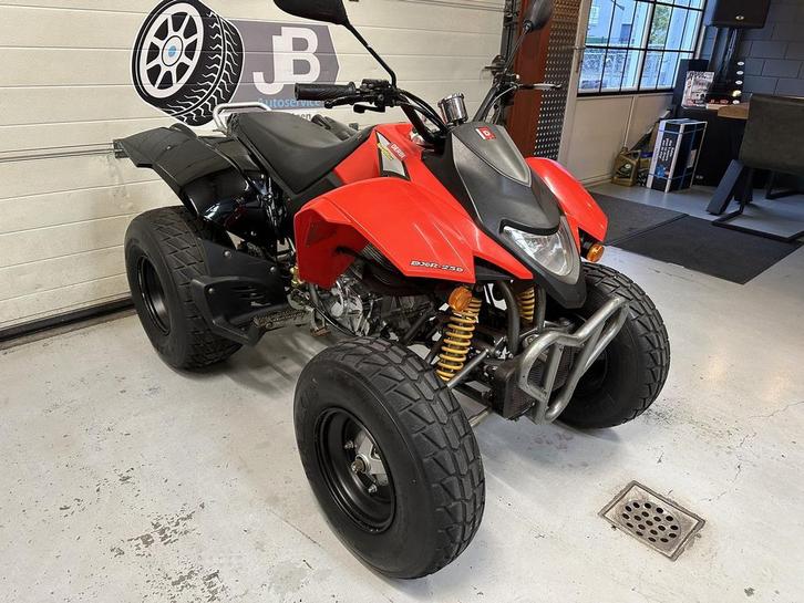 Derbi  Quad DXR 250cc 4T 2cil 2016 B Rijbewijs! Red/Black ed, Motoren, Quads en Trikes
