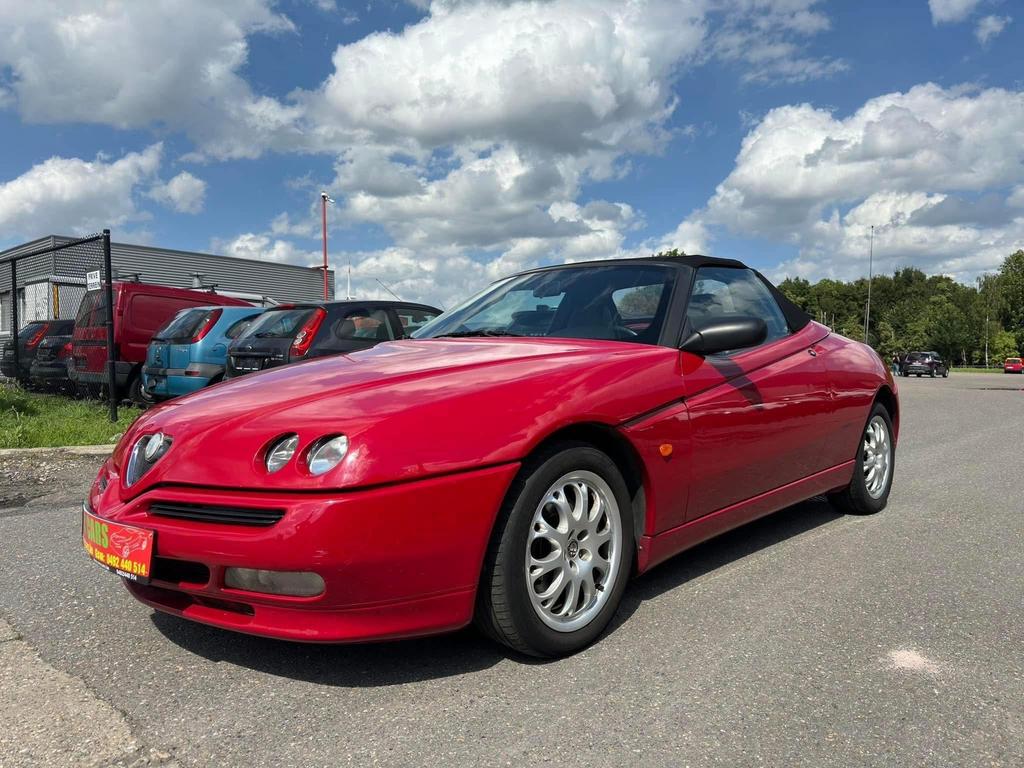 Alfa Romeo Spider 2.0 Twin Spark Cabrio Airco, Auto's, Testrit aan huis, https://public.car-pass.be/vhr/df68d1c0-9c2c-4166-bdf5-ef7d94db18ac