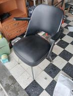 Vintage stoel met chrome onderstel, Antiek en Kunst, Ophalen