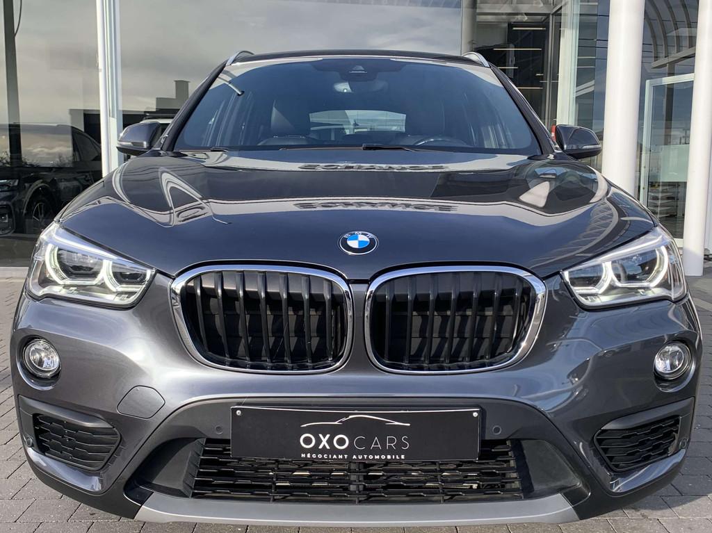 BMW X1 18IA Boîte Auto / Xenon / Gps / Cruise / PDC /, Argent ou Gris, Euro 6, Entreprise, 1505 kg