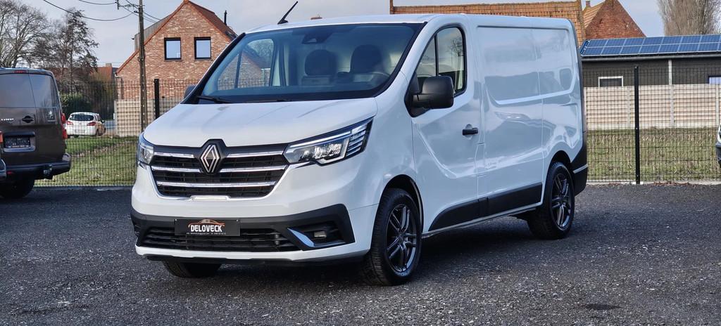 Renault Trafic 2.0 BLUE dCi L1H1 2T8 Grand Confort, Auto's, Stof, Gebruikt, Renault, Wit