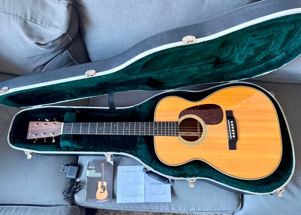 Martin 0028 avec système Mi-SI Acoustic Trio, Enlèvement, Comme neuf