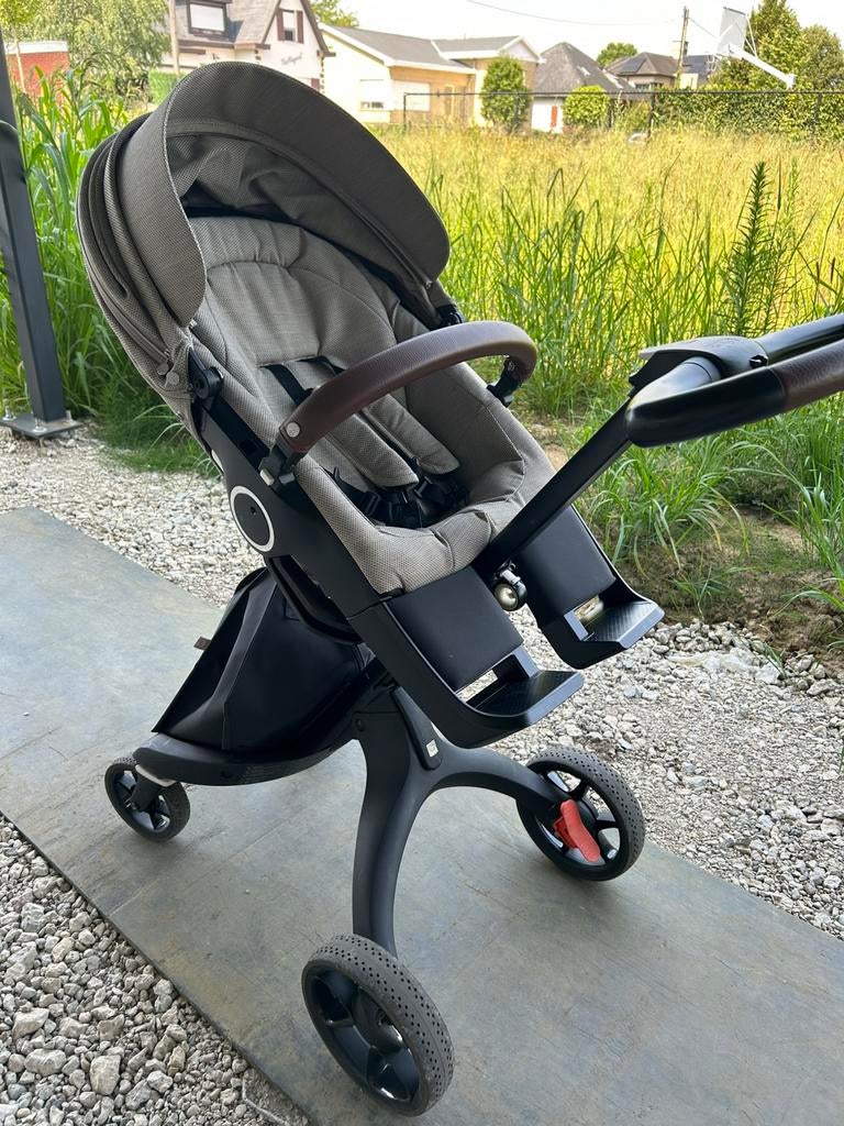 Stokke kinderwagen met mand, Ophalen, Zo goed als nieuw, Kinderwagen