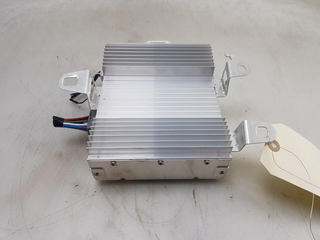 AUDIO VERSTERKER Tesla Model Y (5YJY) (|150715201B|), Germany_Sales@tesla.com, Gebruikt, Overige automerken, Ludwig-Prandtl-Straße 27 - 29
12526  Berlin, DE