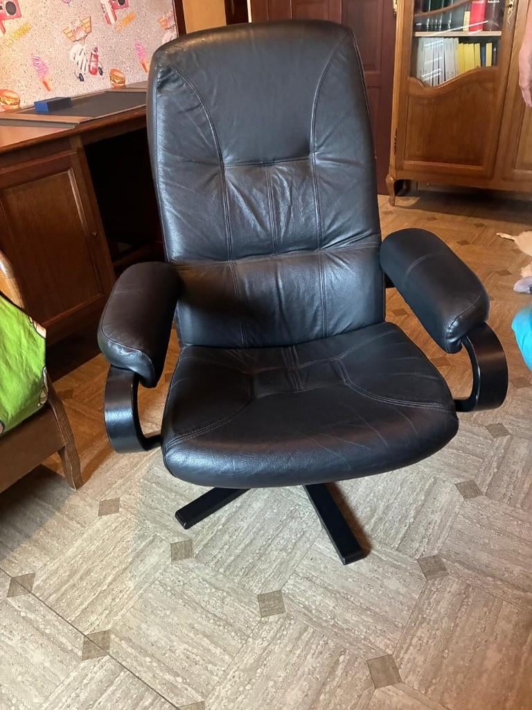 relax stoel, Ophalen, Zo goed als nieuw, Zwart, Eén