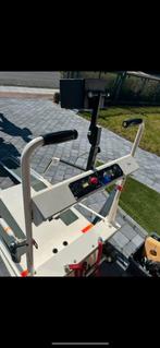 Fauteuil roulant, leve personne, matelas anti-escarres etc, Divers, Enlèvement, Comme neuf