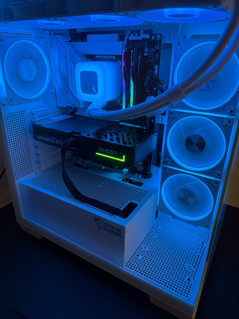Gaming pc, Computers en Software, Desktop Pc's, Ophalen, Custom Gaming Pc, 32 GB, Zo goed als nieuw