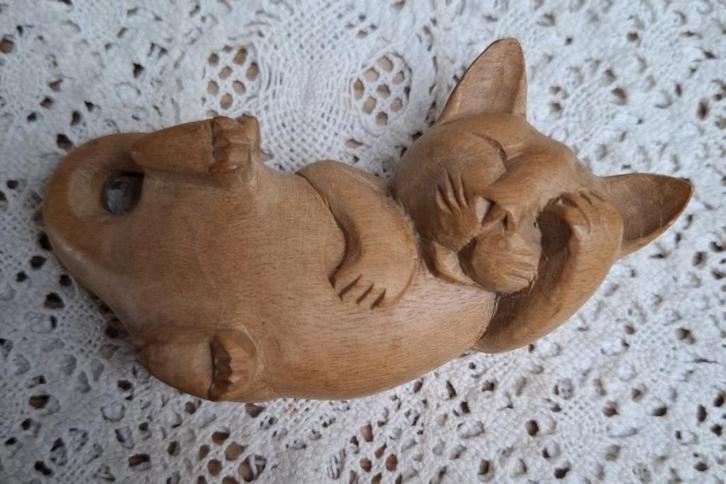 Houten slapende kat sculptuur, Beddgelert Woodcraft Wales, Verzamelen, Dierenverzamelingen, Gebruikt, Beeldje of Figuurtje, Hond of Kat