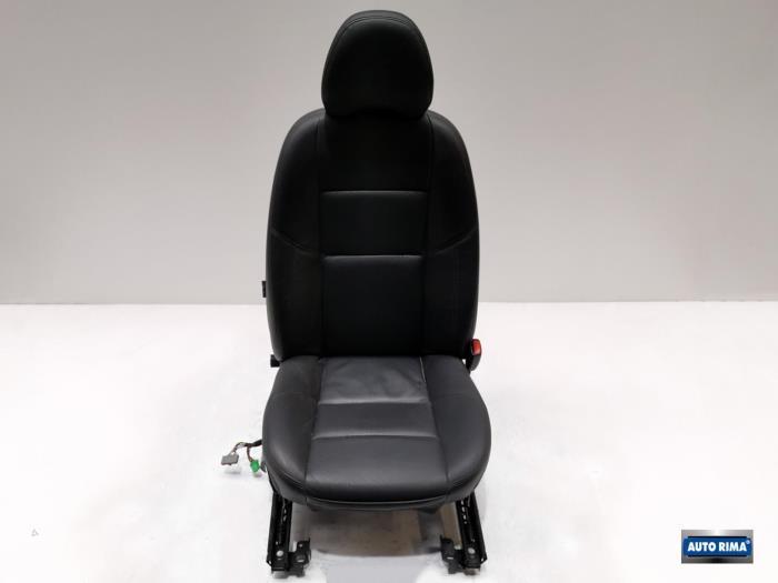 Siège droit d'un Volvo S40, Autos : Pièces & Accessoires, Habitacle & Garnissage, Utilisé, 3 mois de garantie, Enlèvement ou Envoi
