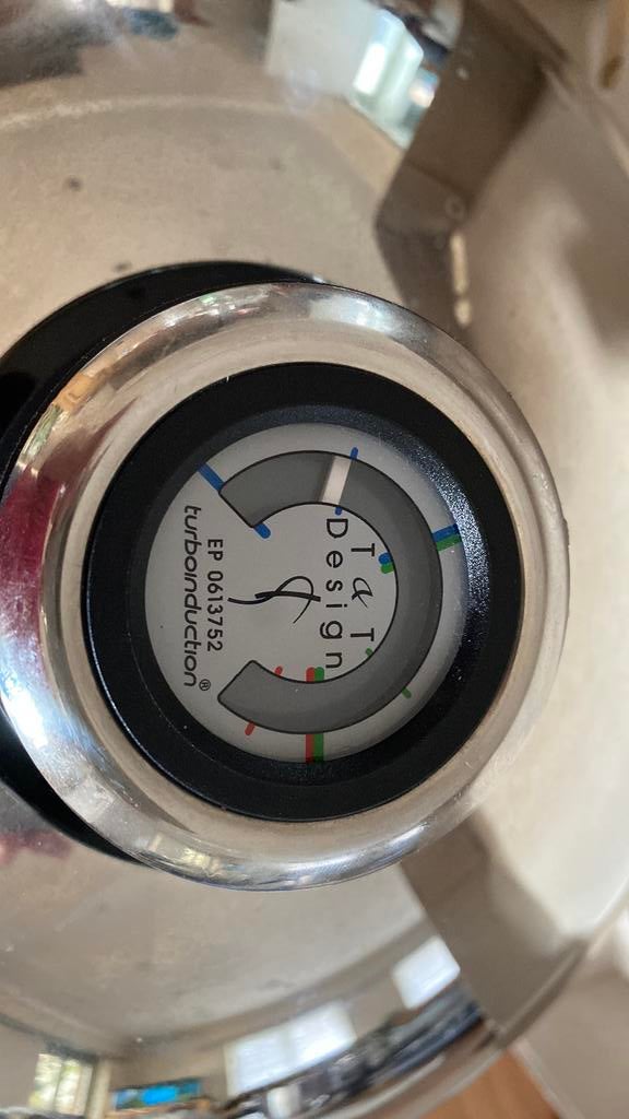 Kookpot waar heel kip in kan Turboinduction 31,5 cm doormidd, Ophalen, Inox, Gebruikt, Inductieplaat