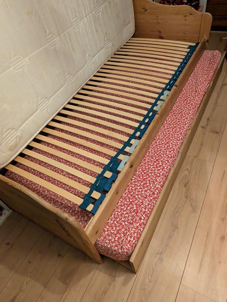 Uitschuifbaar bed van massief grenen, Ophalen, Gebruikt, 90 cm, Eenpersoons