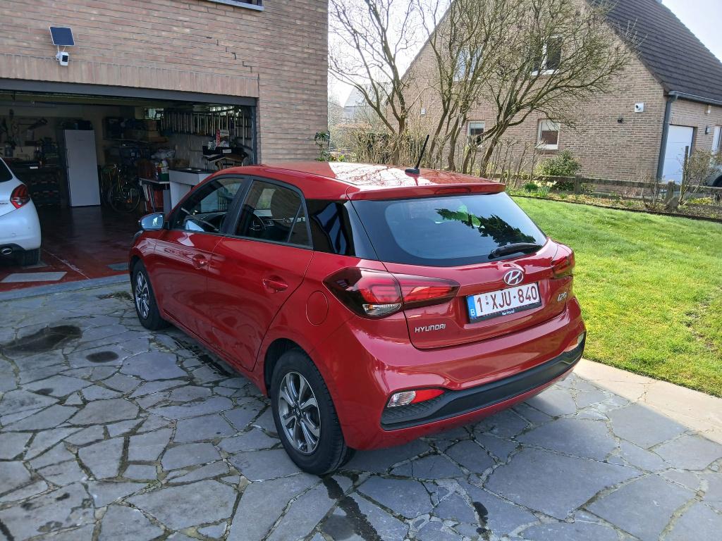 Hyundai i20  Carplay et voiture Android, Autos, Rouge, Android Auto, Achat, Euro 6