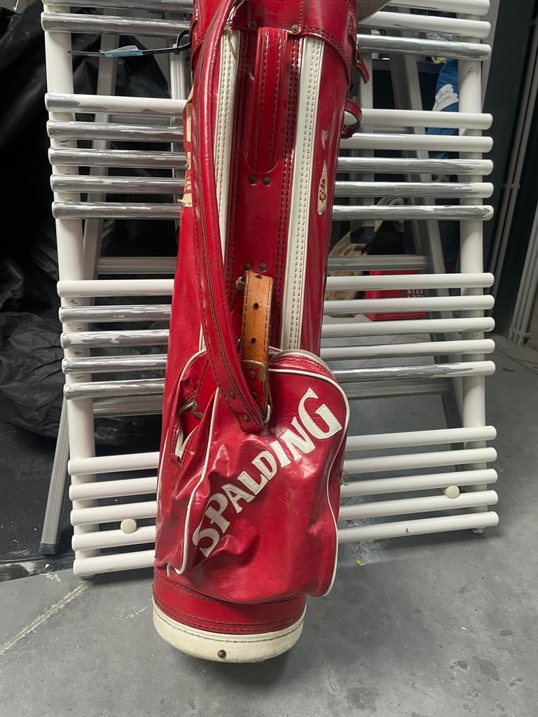 Golfzak van spalding met  clubs, Sport en Fitness, Golf, Ophalen, Zo goed als nieuw