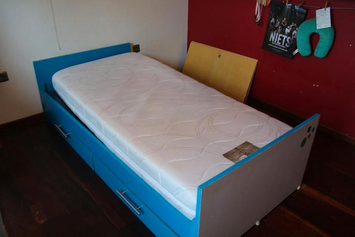 eenpersoonsbed met stevige lades, Huis en Inrichting, Slaapkamer | Bedden, Gebruikt, 90 cm, 200 cm, Hout, Wit, Ophalen
