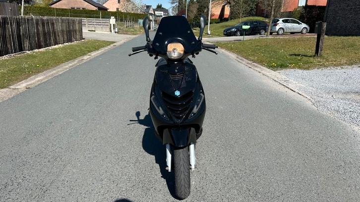 Piaggio Zip A-klasse, Fietsen en Brommers, Scooters | Piaggio, Zo goed als nieuw, Zip, Klasse A (25 km/u), Ophalen of Verzenden