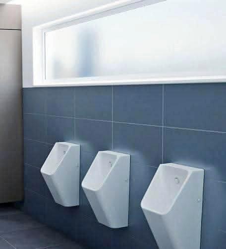 Nieuw urinal nog in de verpakking merk Vitra, Doe-het-zelf en Bouw, Sanitair, Nieuw, Ophalen