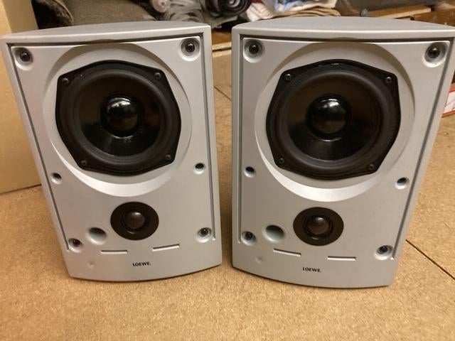 Paire de haut-parleurs Loewe, TV, Hi-fi & Vidéo, Enlèvement, Comme neuf, Autres marques