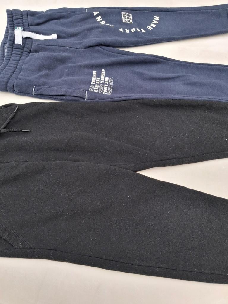 Zwart joggingbroek maat 98 donkerblauw maat 104, Kinderen en Baby's, Kinderkleding | Maat 164, Ophalen