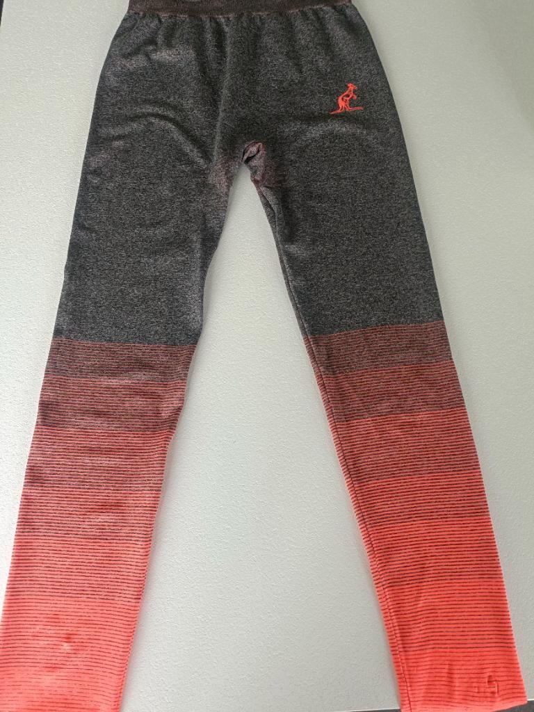 Sportlegging+topje, Kleding | Dames, Sportkleding, Ophalen, Zo goed als nieuw, Maat 42/44 (L)