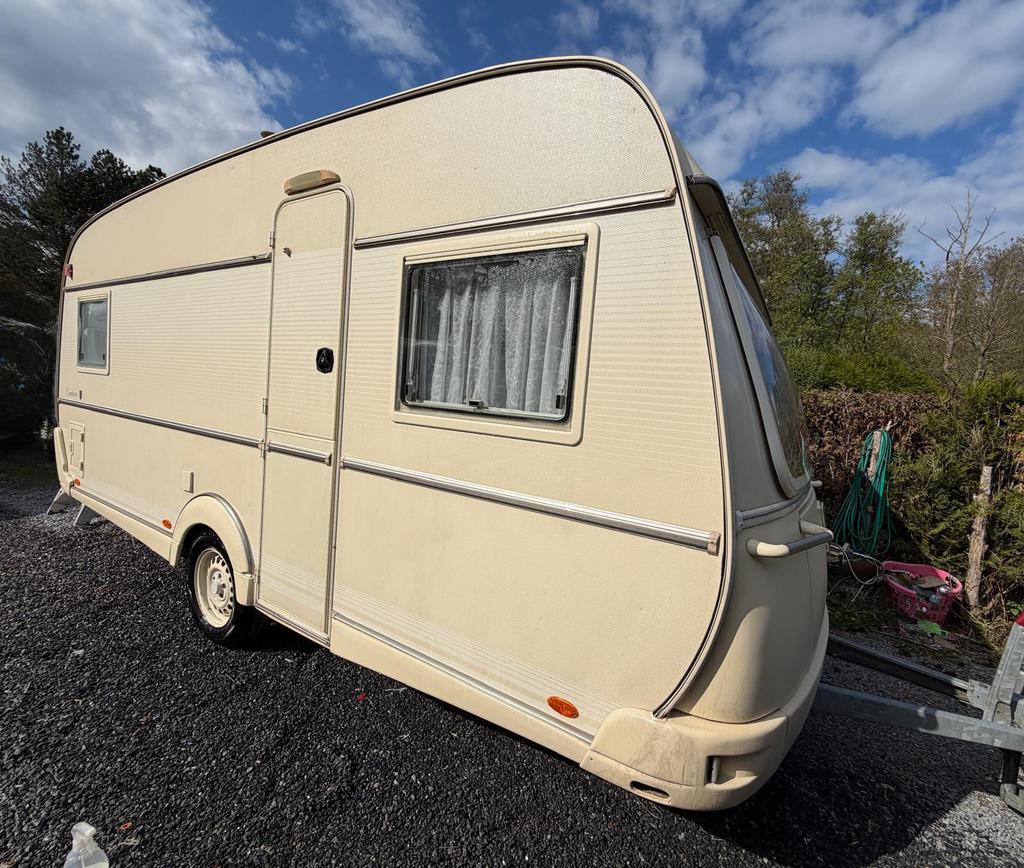 Tabbert de caravane, Caravanes & Camping, Caravanes, Particulier, jusqu'à 4, 1000 - 1250 kg, Banquette en rond, Tabbert, Grand lit