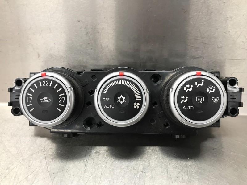 PANNEAU DE COMMANDE CHAUFFAGE CLIMATISATION (|7820A115XB|), Utilisé, Mitsubishi