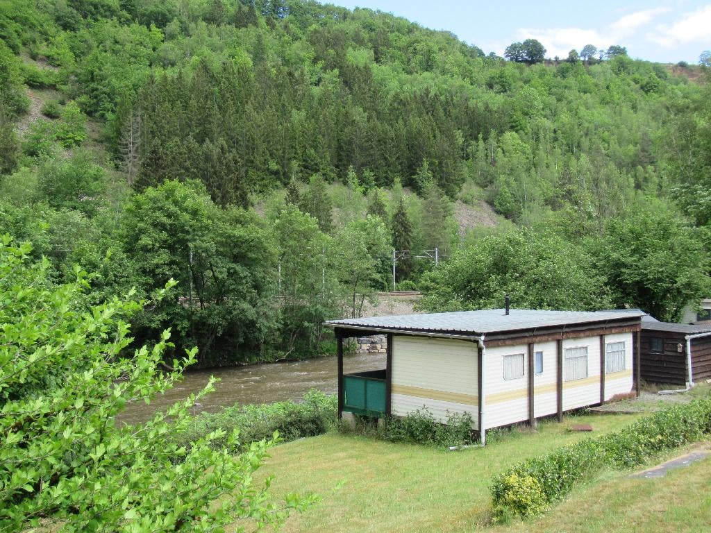 Caravane résidentielle + terrain VENDUE: Ardennes/Comblain, Caravanes & Camping, Caravanes résidentielles, jusqu'à 4, Enlèvement
