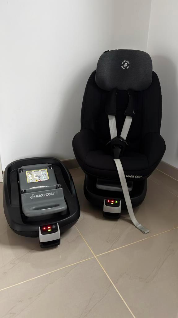 Maxi cosi Pearl + familyfix (2), Kinderen en Baby's, Autostoeltjes, Zo goed als nieuw, Ophalen