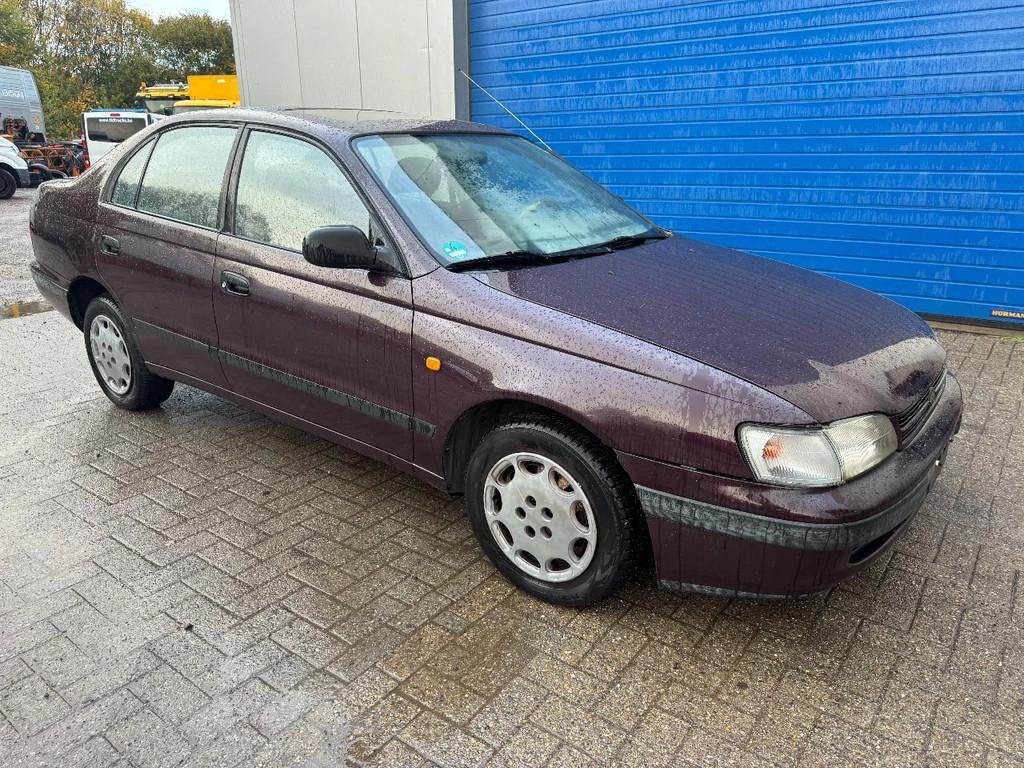 Toyota Carina E *2.0 PETROL-ESSENCE* (bj 1992), Autos, Oldtimers & Ancêtres, Entreprise, Achat, Toyota, Essence, Berline, 4 portes