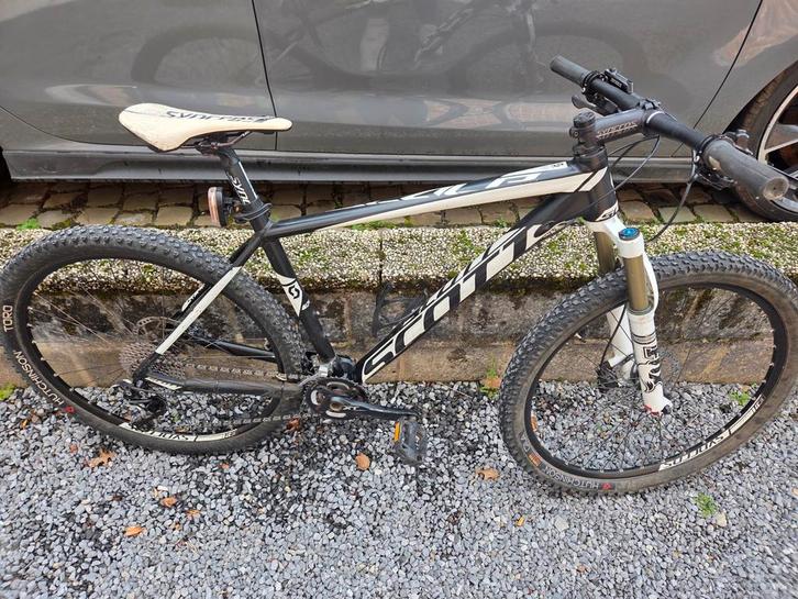 Mountainbike scott 740, Fietsen en Brommers, Fietsen | Crossfietsen en BMX, Ophalen