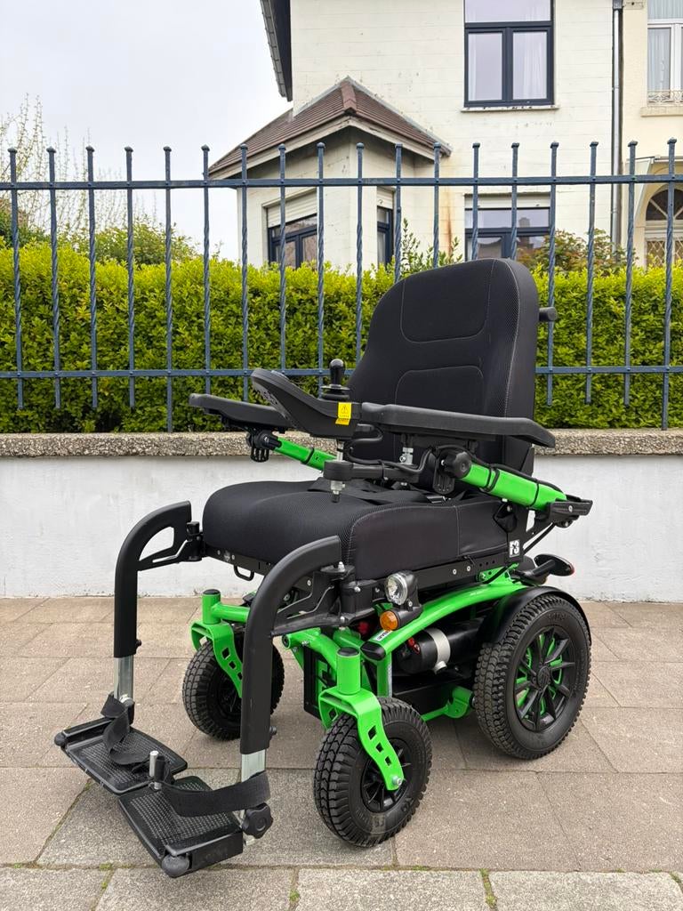 Fauteuil roulant électrique Vermeiren Forest F3 état neuf, Divers, Chaises roulantes, Comme neuf, Fauteuil roulant électrique