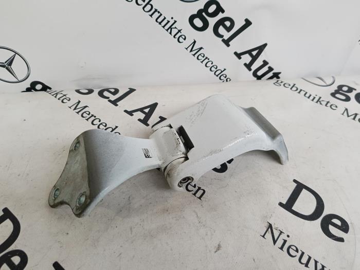 Charnière porte arrière gauche d'un Mercedes Vito, Autos : Pièces & Accessoires, 3 mois de garantie, Utilisé, -, -