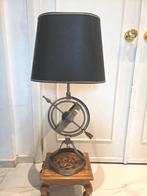 Pièce de design unique : lampe de table Mid-Century de Jean-, Enlèvement ou Envoi