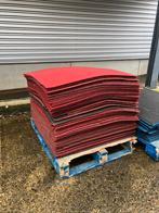 LOT de dalles de moquette rouge foncé de 65m2, Enlèvement
