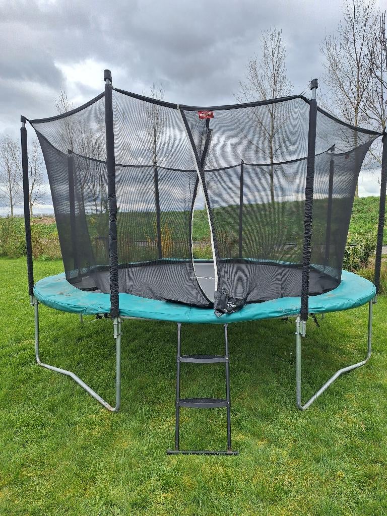 Trampoline Berg 430, Ophalen, Zo goed als nieuw