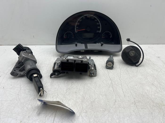 Serrure de contact + ordinateur d'un Volkswagen UP, Volkswagen, -, 3 mois de garantie, Utilisé