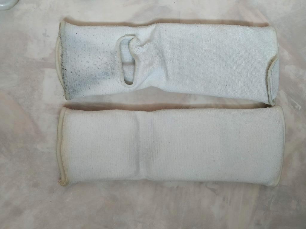 taekwondo scheen en voet beschermers totale lengte 38cm, Sport en Fitness, Vechtsporten en Zelfverdediging, Ophalen of Verzenden