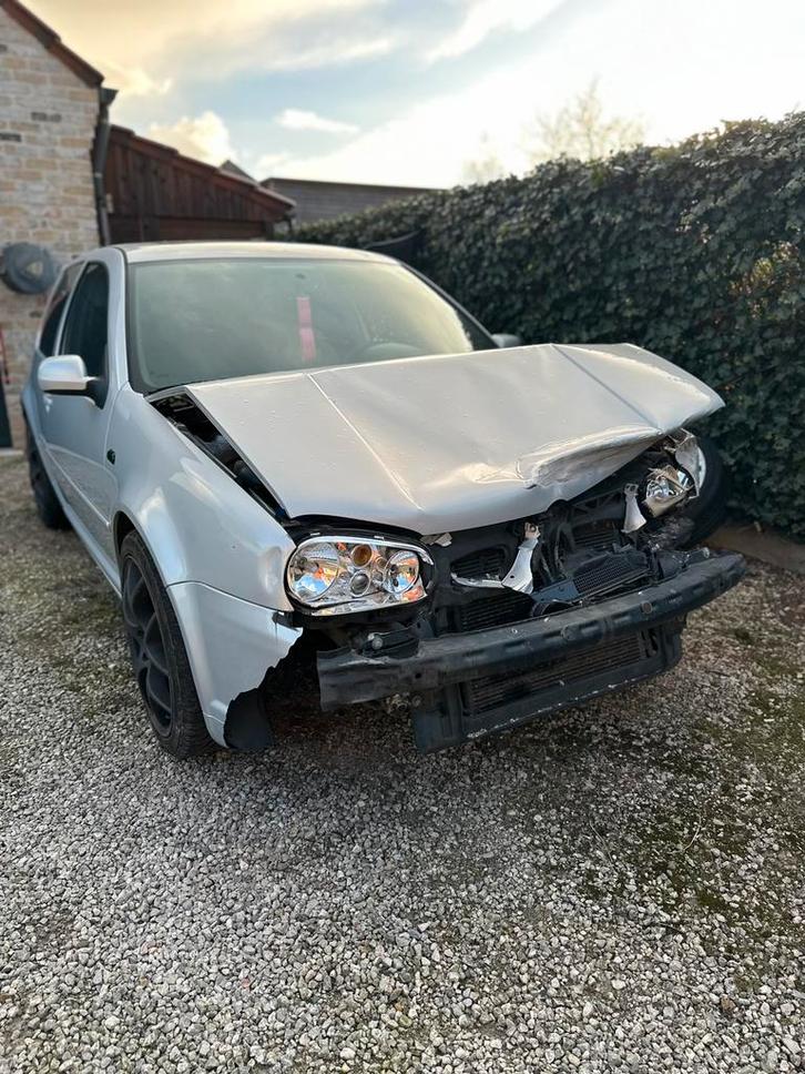 Golf 4 1.8 benzine, Auto-onderdelen, Carrosserie, Voor, Ophalen of Verzenden