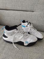 Jordan Stay Loyal basketbalschoenen voor heren wit en blauw, Sport en Fitness, Basketbal, Ophalen, Gebruikt, Schoenen