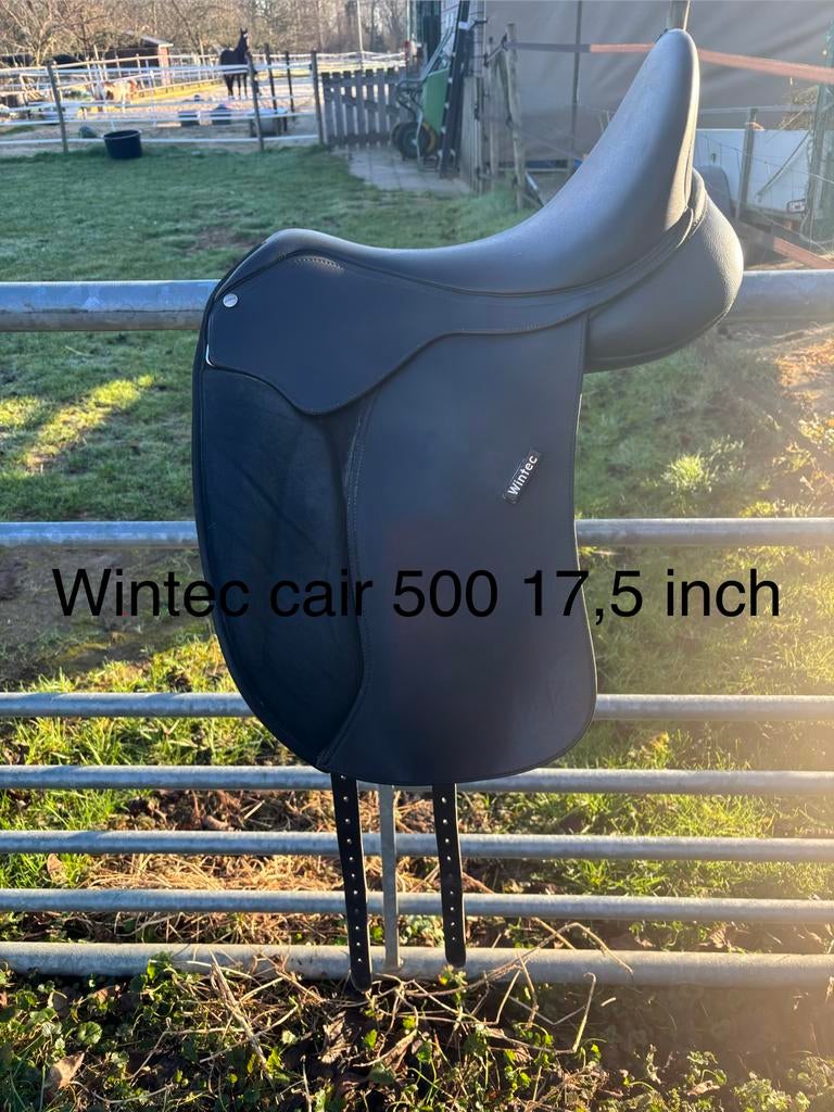 Wintec 500 dressuur cair. 17,5 inch + complete set kopijzers, Dieren en Toebehoren, Paarden en Pony's | Zadels, Ophalen of Verzenden