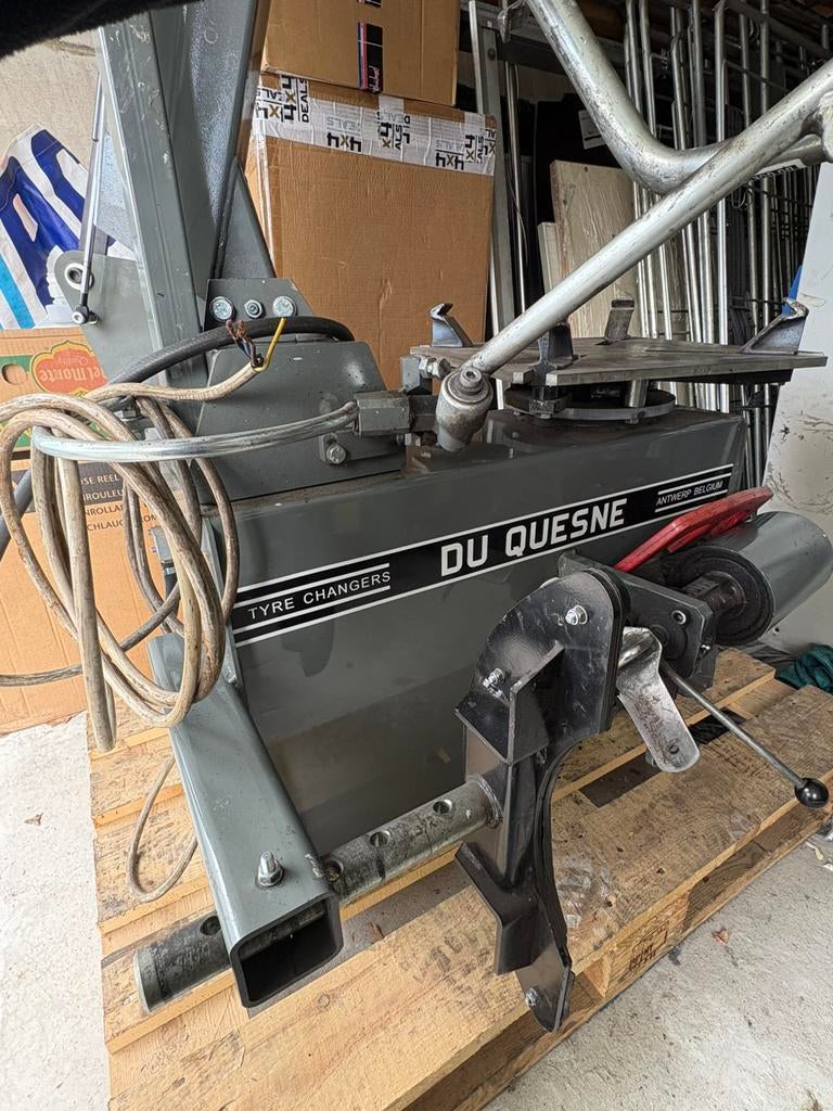 Profesionele bandenmachine in perfecte staat, Autos : Divers, Outils de voiture, Enlèvement ou Envoi