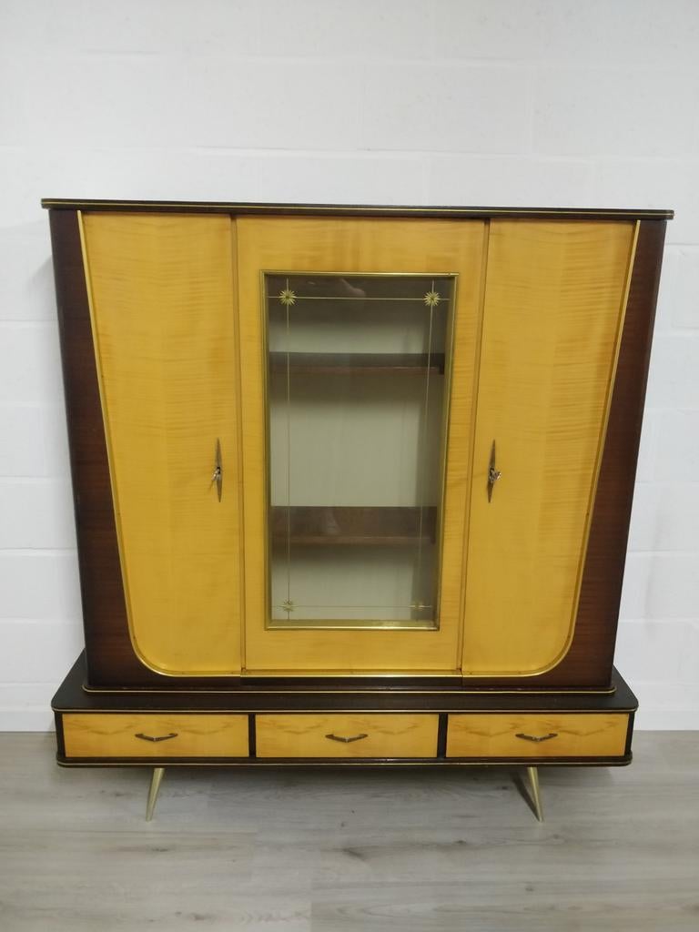 Vintage mid century highboard | vitrinekast, Maison & Meubles, Armoires | Vitrines, Verre, Enlèvement